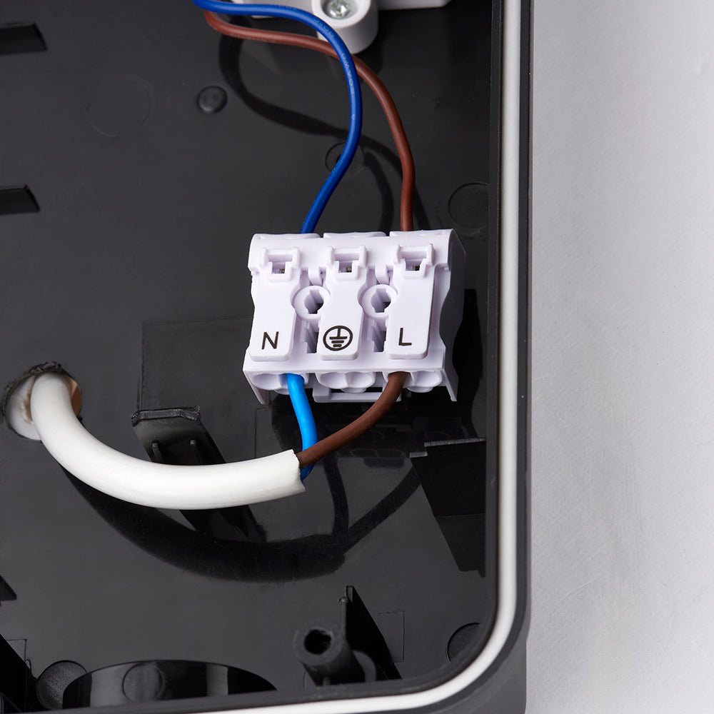 AVIT Rectangle Bulkhead Light Fitting | LED 10W 1200lm | CCT Tri - colour | IP65 | Black - LightHub Direct