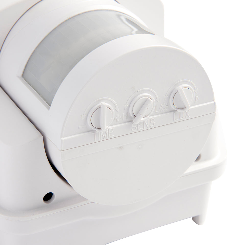 Outdoor Bulkhead Wall Light Fitting | LED CCT 8W E27 | CCT Tri-Colour | IP44 | PIR Motion Sensor | White