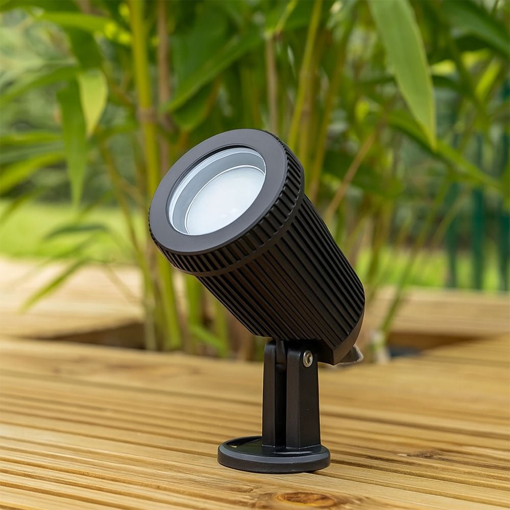 90° Adjustable Outdoor Garden Wall or Spike Ground Spot Light | GU10 | IP65 | Black - LightHub Direct