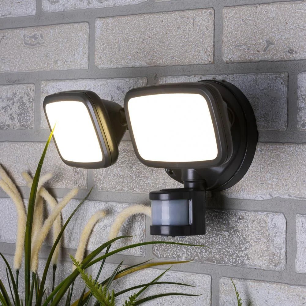 LYNN | LED Outdoor Twin Wall Spot Flood Light | 20W 1250lm | IP65 | Grey | PIR Motion Sensor - LightHub Direct