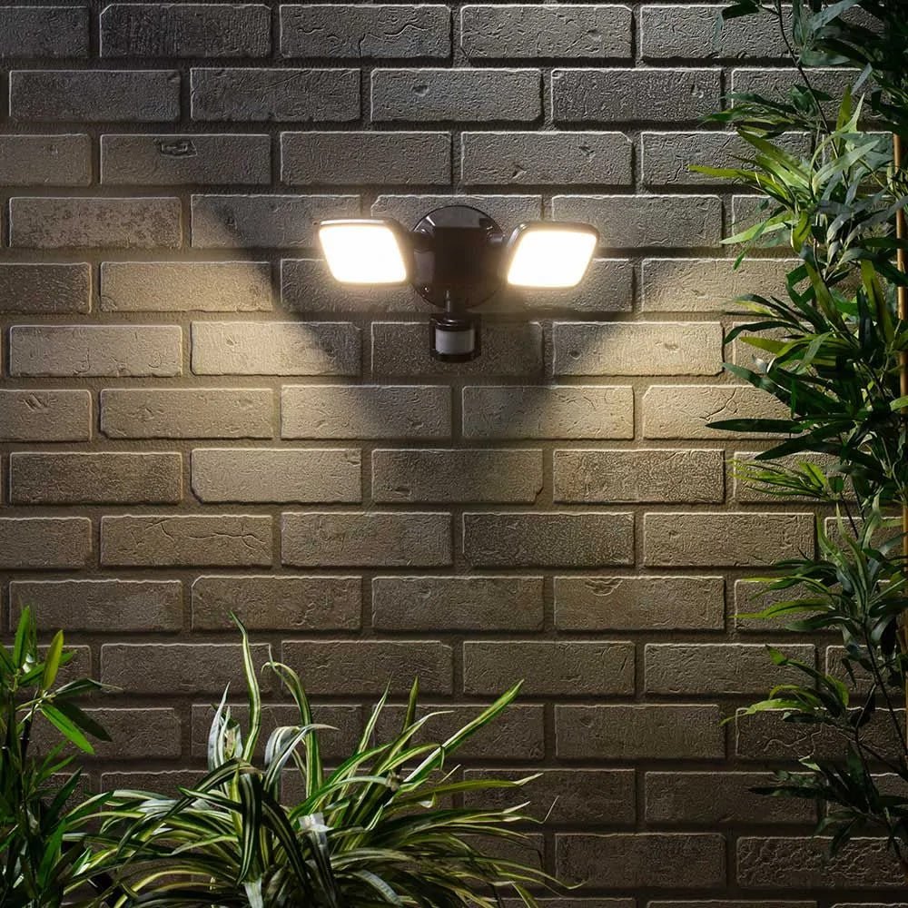 LYNN | LED Outdoor Twin Wall Spot Flood Light | 20W 1500lm | IP65 | Black | PIR Motion Sensor - LightHub Direct
