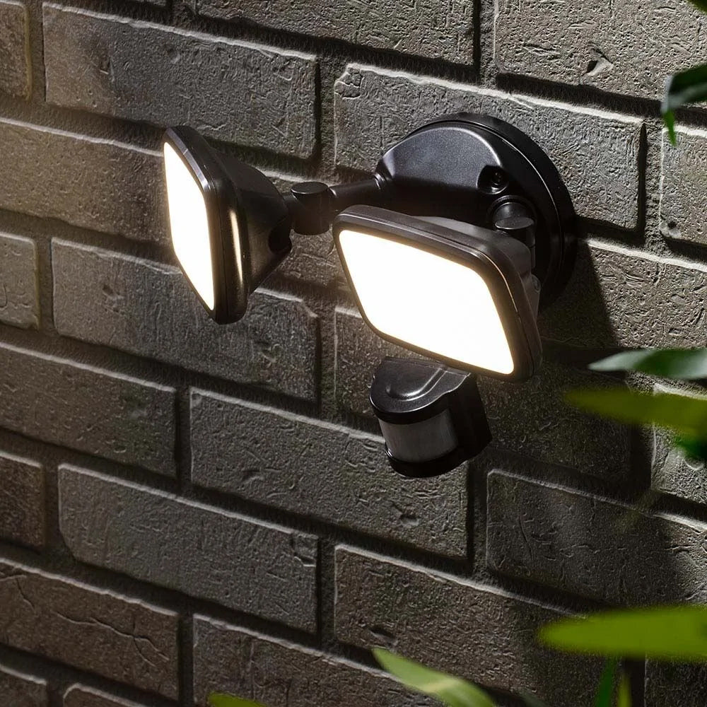 LYNN | LED Outdoor Twin Wall Spot Flood Light | 20W 1500lm | IP65 | Black | PIR Motion Sensor