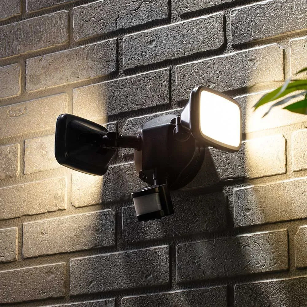 LYNN | LED Outdoor Twin Wall Spot Flood Light | 20W 1500lm | IP65 | Black | PIR Motion Sensor