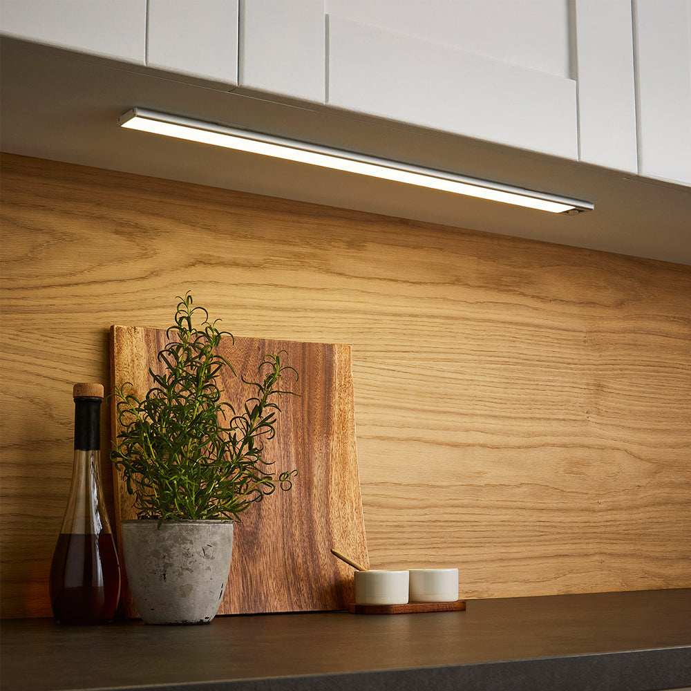 LED Cupboard / Wardrobe / Under Cabinet Rechargable USB Strip Light | LED 4W | IP20 | 4000K Neutral White | PIR Motion Sensor | 800mm