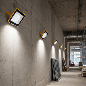 TITAN 110V LED Site Floodlight | 200W 21760lm | 4000K Cool White | IP65 | Pre-Wired 1m Cable